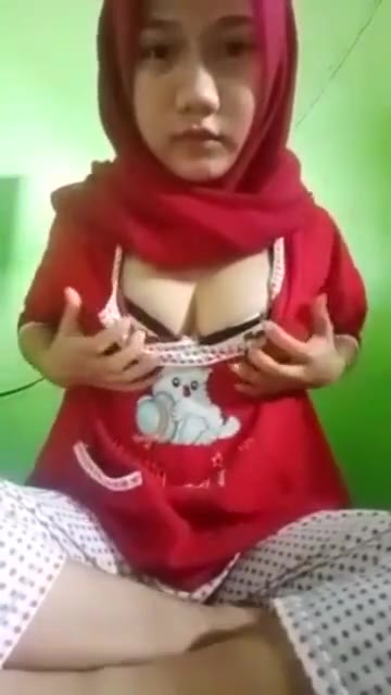 Miss Sonia's Luscious 6 Inch Cock Sucking Fiesta!